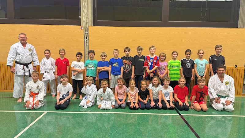 Gruppenfoto beim Neuanfang