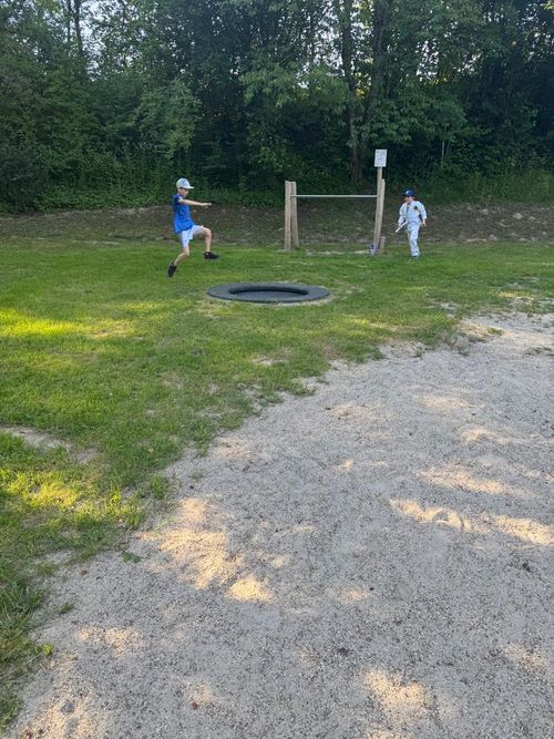 Bilder vom Karatetraining am Feng Shui Park in Lalling