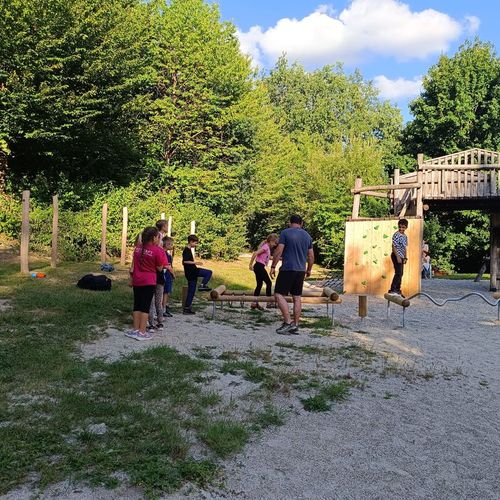Bilder vom Karatetraining am Feng Shui Park in Lalling